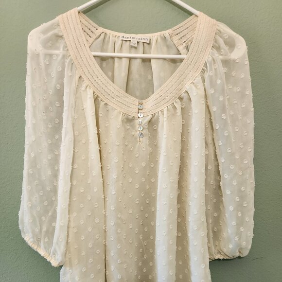 Women Sheer Ivory Top Blouse With 6 Pearl Button 3/4 Sleeve Size S - Picture 1 of 9